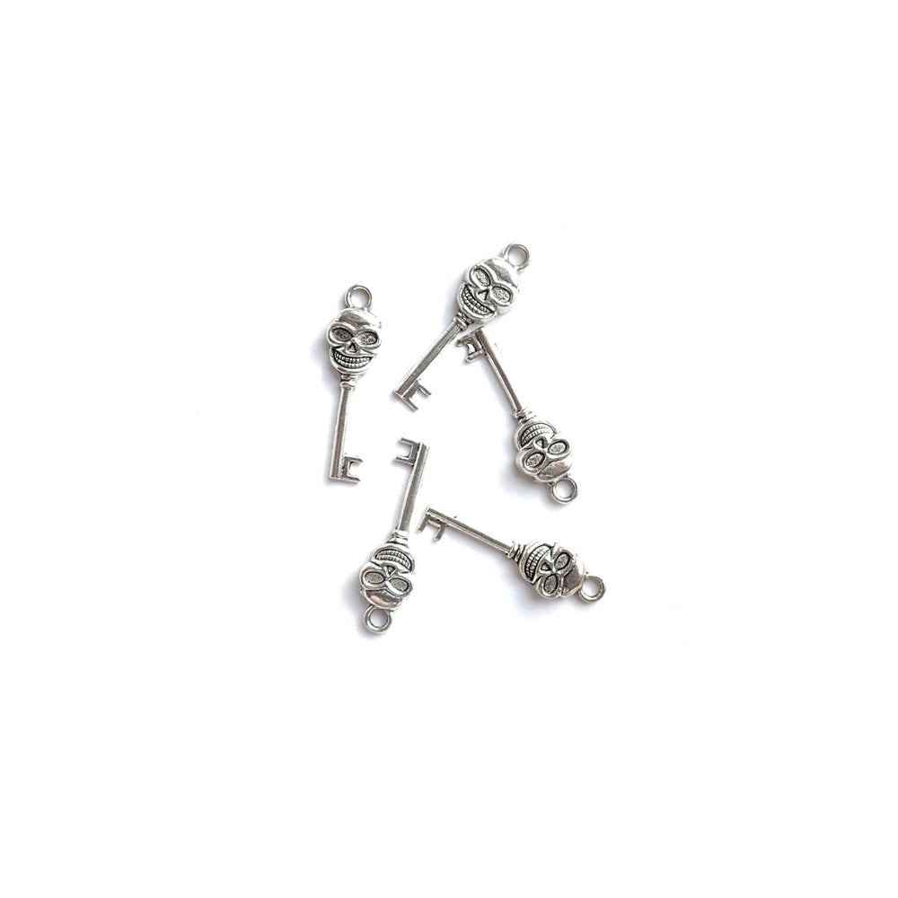 Skull Key Metal Charms, Silver Tone Color, about 5 charms, for jewelry making &amp; crafts