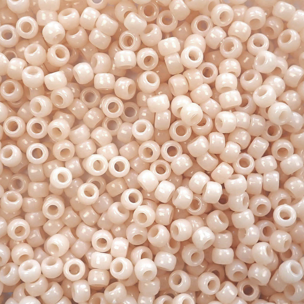 Plastic White 7mm Round Alphabet Beads, (Horizontal) Single