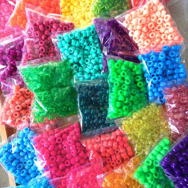 Plastic White Alphabet Vowel Beads, 7mm Cube, (Horizontal), Random Mix, 375  beads
