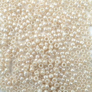 6 x 9mm plastic pony beads in antique pearl