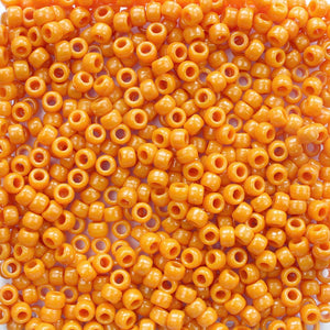 Butternut Opaque Plastic Pony Beads 6 x 9mm, 500 beads